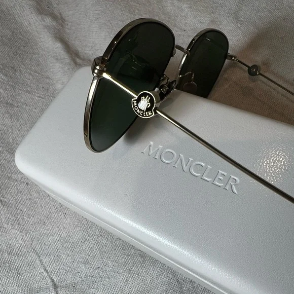Moncler Black Aviator Sunglasses with White Case - www  display picture 1